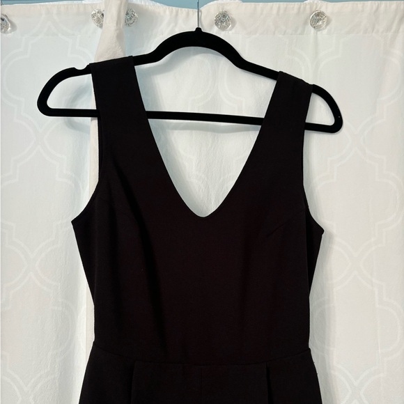 Club Monaco Torela Black tie jumpsuit - Picture 3 of 3